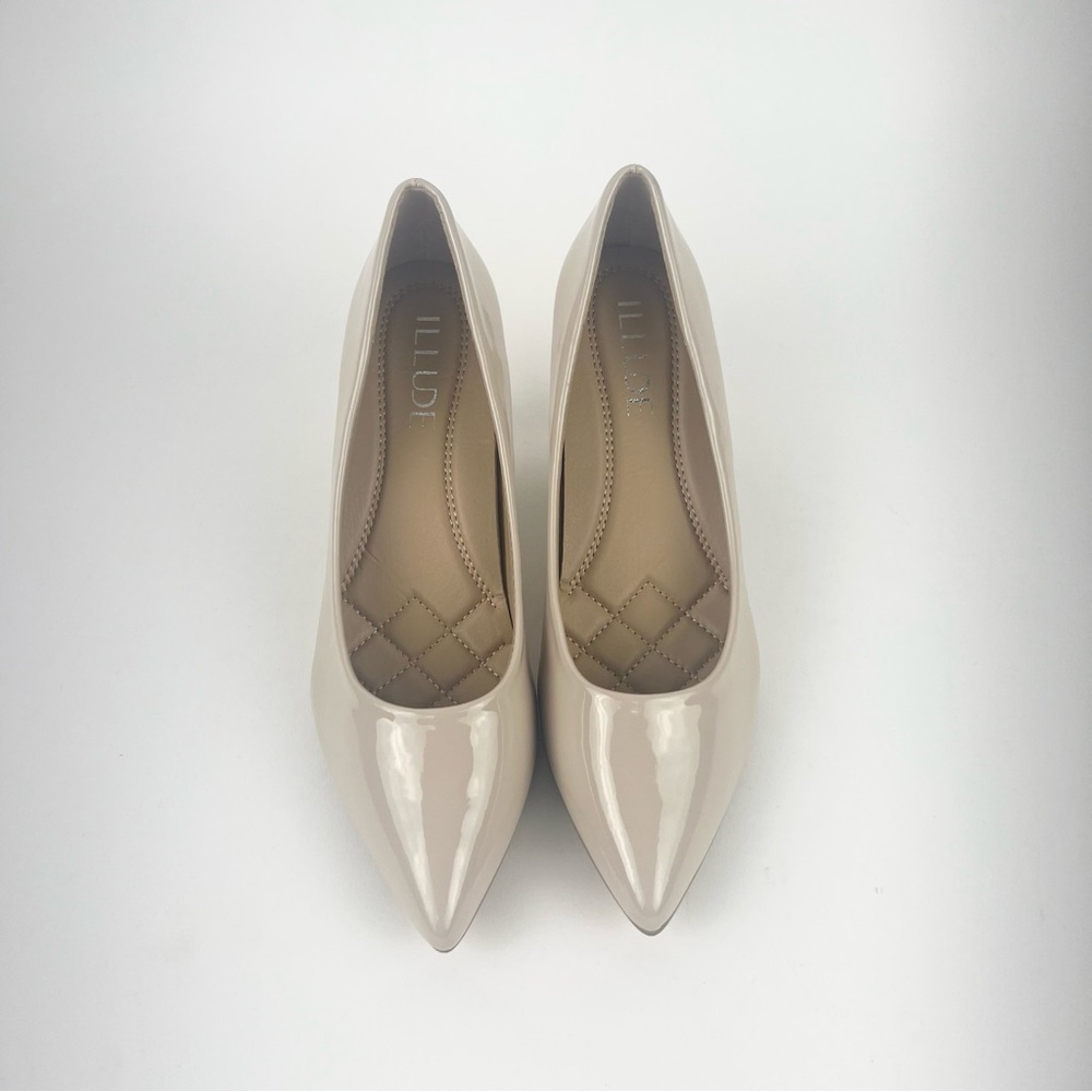 Cream Patent Leather Pointed Toe Stiletto Heels
